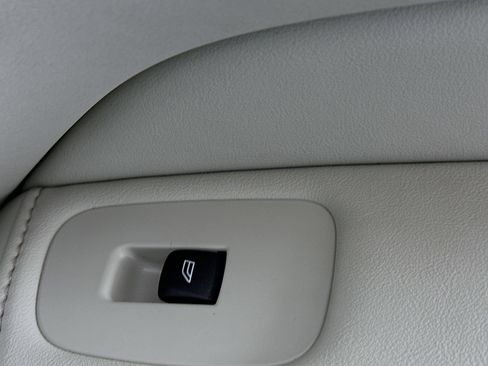 Used 2023 Volvo XC60 B5 Plus w/ Protection Package Premier image 29