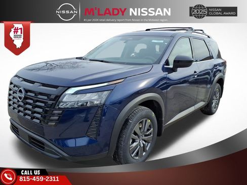 New 2026 Nissan Pathfinder SV image 3