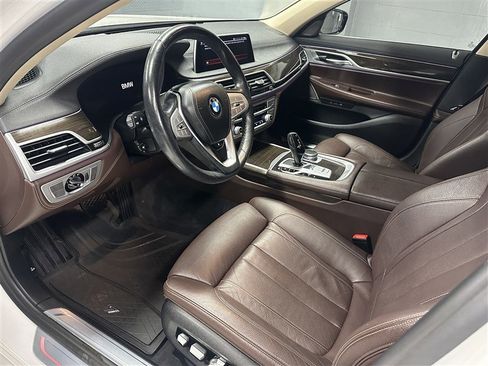 Used 2020 BMW 740i xDrive w/ Cold Weather Package AWD/4WD image 2