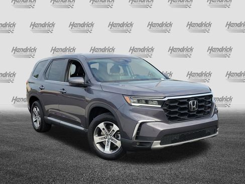 Used 2025 Honda Pilot EX-L image 2