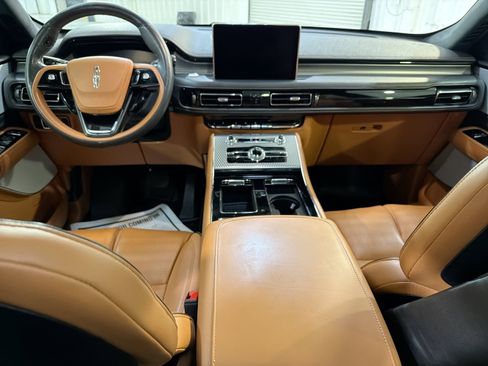 Used 2022 Lincoln Aviator Black Label w/ Dynamic Handling Package image 23