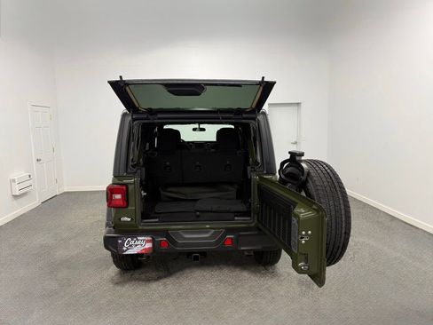 Used 2021 Jeep Wrangler Unlimited Sport image 12