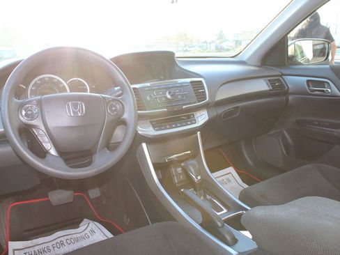Used 2013 Honda Accord LX image 30