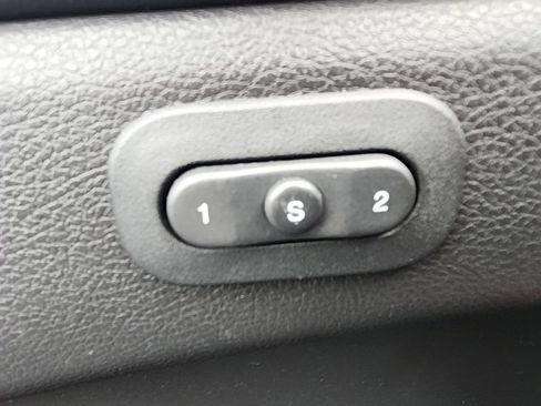 Certified 2018 Jeep Grand Cherokee Limited AWD/4WD image 23