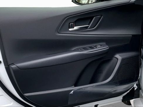 New 2026 Toyota Prius Plug-In Hybrid FWD image 10