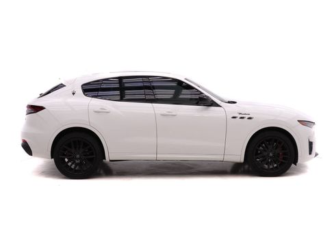 Used 2024 Maserati Levante Modena Ultima AWD/4WD image 4