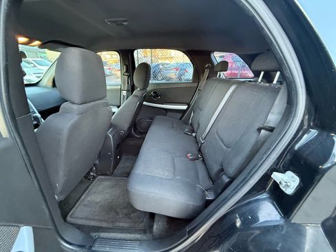 Used 2007 Pontiac Torrent AWD image 9