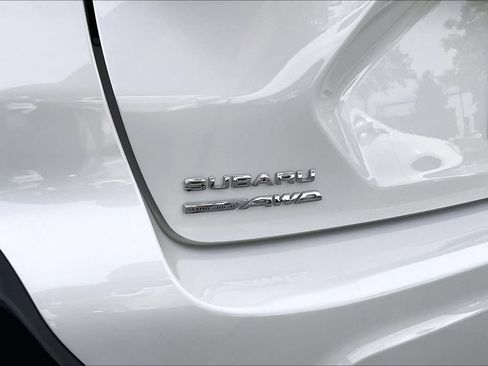Used 2025 Subaru Crosstrek 2.5i Premium AWD/4WD image 35