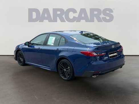 Used 2026 Toyota Camry SE w/ Convenience Package FWD image 5