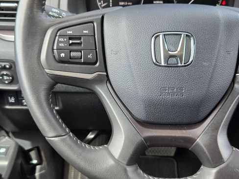 Certified 2025 Honda Ridgeline RTL image 21