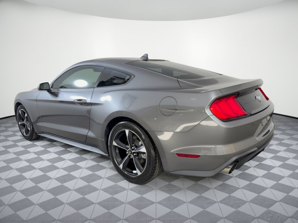 Used 2021 Ford Mustang Coupe RWD image 3