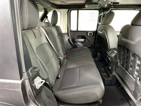Used 2023 Jeep Wrangler Unlimited Rubicon 4xe image 26