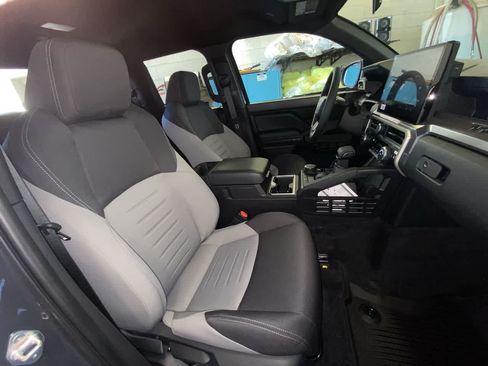 New 2026 Toyota Tacoma TRD Off-Road AWD/4WD image 23