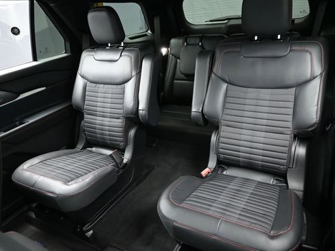 New 2026 Ford Explorer ST-Line w/ ST-Line Street Pack image 26