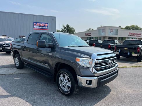 Used 2016 Toyota Tundra SR5 image 1