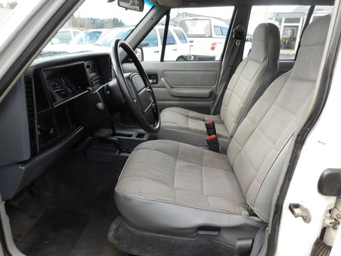 Used 1996 Jeep Cherokee 4WD 4-Door image 12