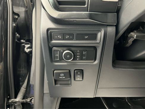 Used 2022 Ford F150 XLT w/ Equipment Group 302A High image 5