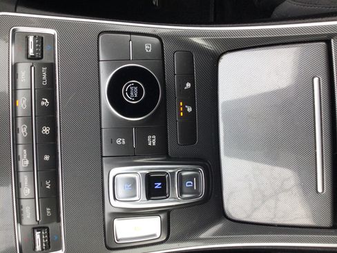 Used 2022 Hyundai Santa Fe XRT FWD image 11