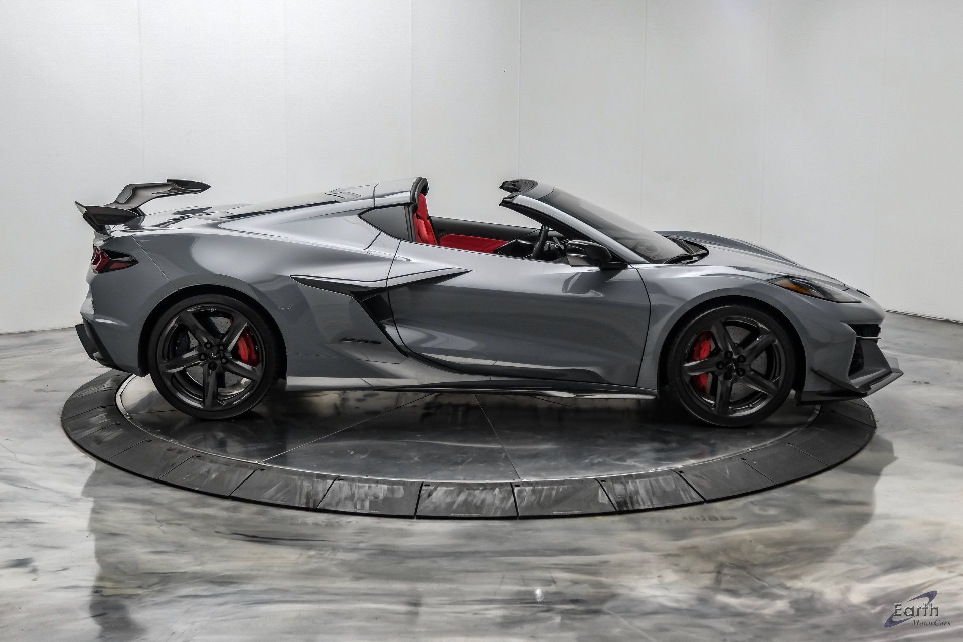 Used 2025 Chevrolet Corvette Z06 w/ Z07 Performance Package RWD image 29