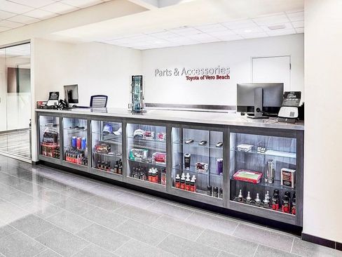 Certified 2026 Toyota Highlander Limited AWD/4WD image 17