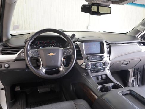 Used 2015 Chevrolet Tahoe LT RWD image 11