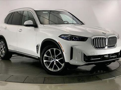 New 2026 BMW X5 xDrive50e w/ Climate Comfort Package image 11