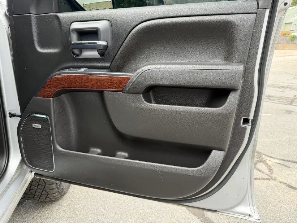 Used 2018 GMC Sierra 1500 SLT w/ SLT Premium Package AWD/4WD image 24