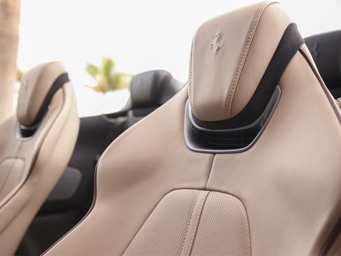 Certified 2024 Ferrari Roma Spider image 39