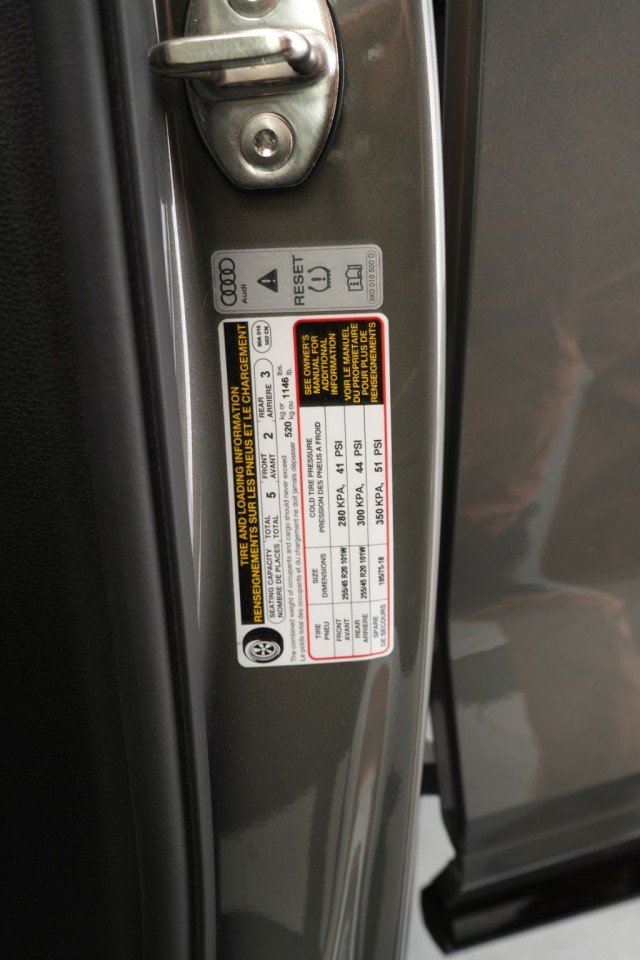 Used 2023 Audi SQ5 Prestige w/ Prestige Package AWD/4WD image 29