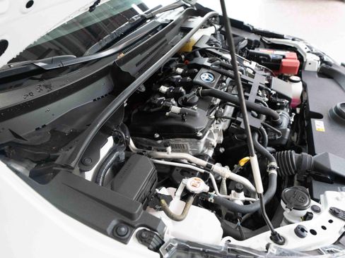 Used 2022 Toyota Corolla LE FWD image 31