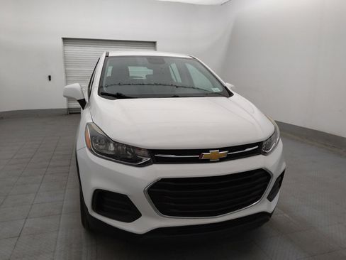 Used 2020 Chevrolet Trax LS FWD image 14