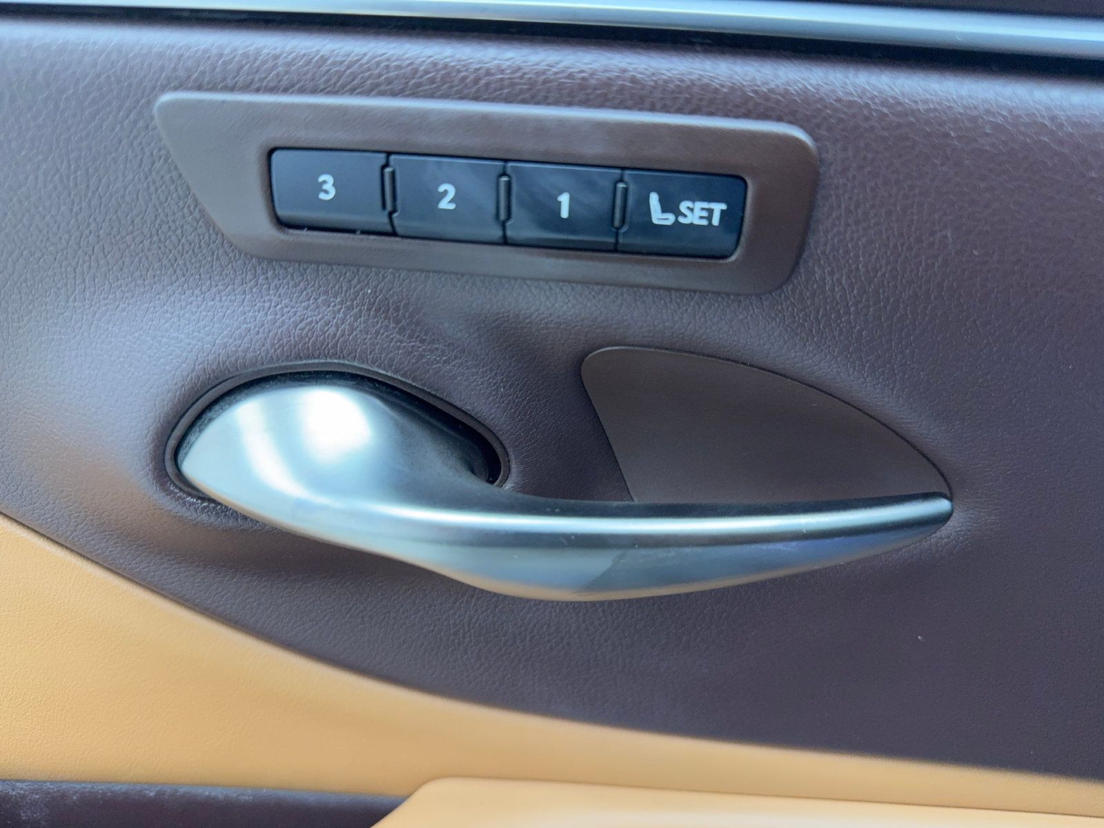 Used 2019 Lexus ES 300h w/ Premium Package FWD image 31