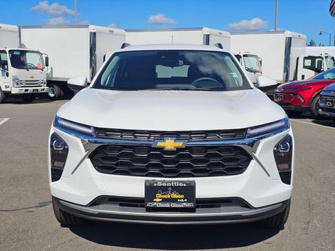 New 2026 Chevrolet Trax LT FWD image 8