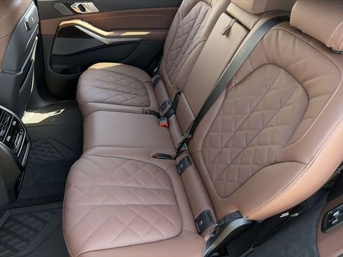 New 2026 BMW X7 xDrive40i AWD/4WD image 17