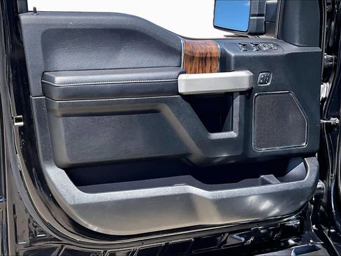 Used 2018 Ford F150 Lariat RWD image 22
