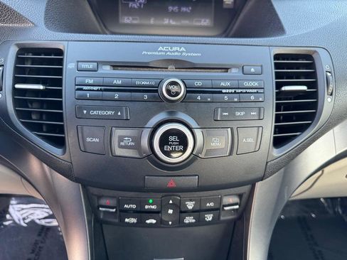 Used 2013 Acura TSX 4dr Sdn I4 Auto image 35