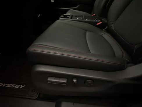 New 2026 Honda Odyssey Sport-L image 11