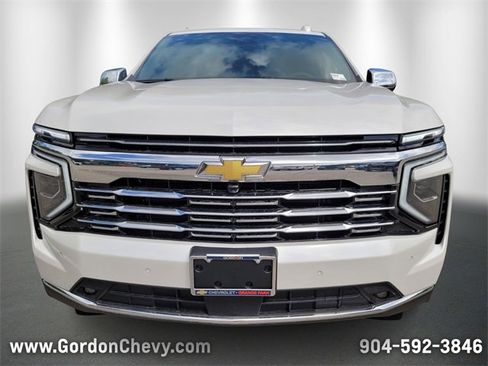 New 2025 Chevrolet Suburban Premier image 11