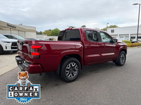 Used 2024 Nissan Frontier SL w/ Technology Package image 9