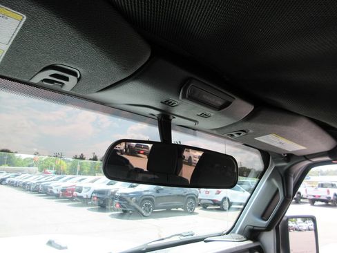 Used 2019 Jeep Wrangler Unlimited Sport S AWD/4WD image 25