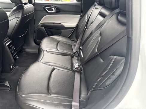 Used 2025 Jeep Compass Limited AWD/4WD image 18