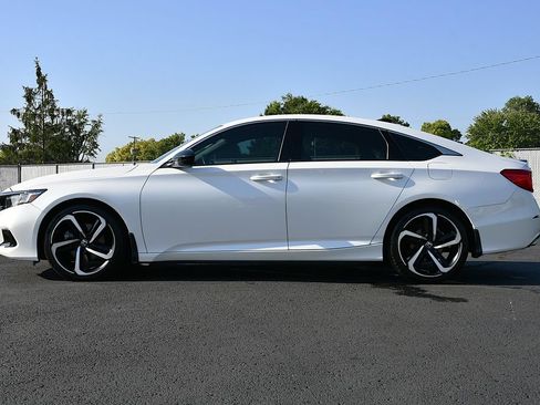 Used 2022 Honda Accord Sport image 4
