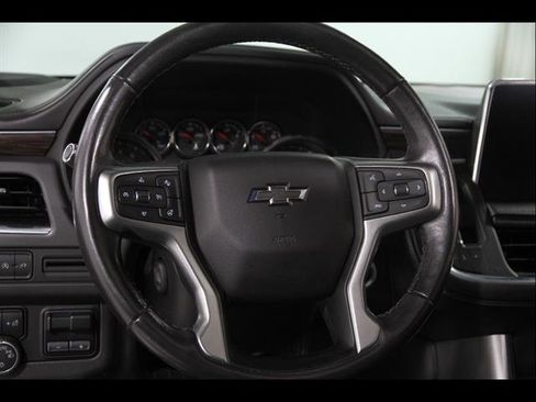 Used 2021 Chevrolet Tahoe Z71 w/ Z71 Signature Package AWD/4WD image 8