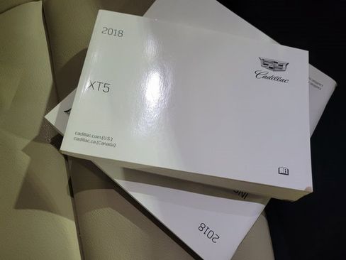 Used 2018 Cadillac XT5 FWD image 70
