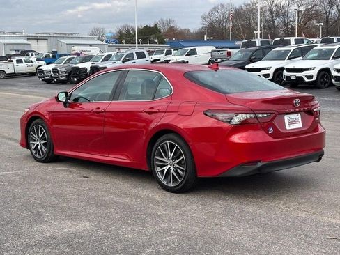 Used 2024 Toyota Camry XLE image 5