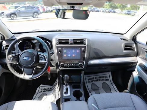 Used 2019 Subaru Outback 2.5i Premium AWD/4WD image 9