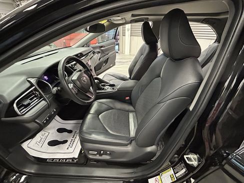 Used 2019 Toyota Camry XSE image 52