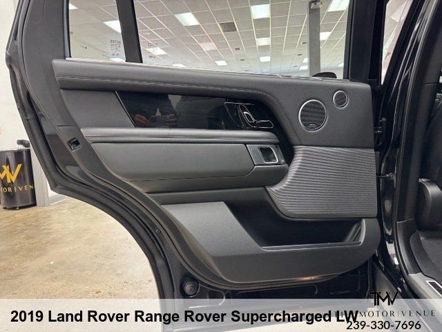 Used 2019 Land Rover Range Rover Long Wheelbase Supercharged AWD/4WD image 25