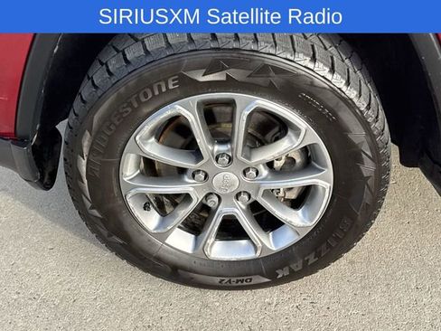 Used 2014 Jeep Grand Cherokee Limited w/ Luxury Group II image 12