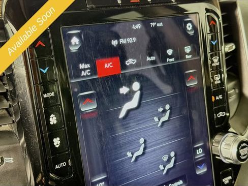 Used 2019 RAM 1500 Laramie AWD/4WD image 16